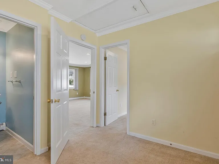 304 Patrick St SW — Photo 13