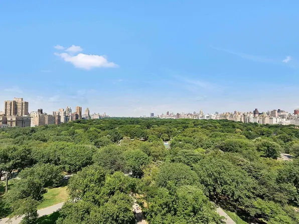 200 Central Park S APT 16D, New York, NY 10019