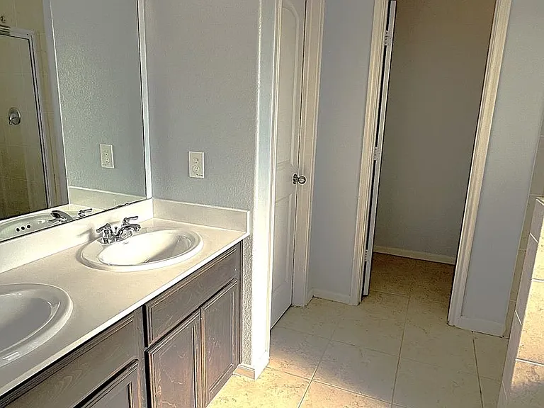 15631 Marble Bluff Ln — Photo 21