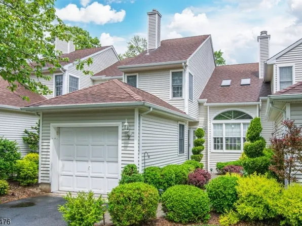 2 Jeremy Ct, Lincoln Park Boro, NJ 07035