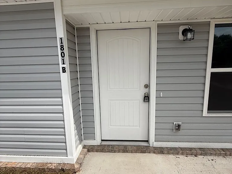 1801 Wirsing Ave — Photo 10