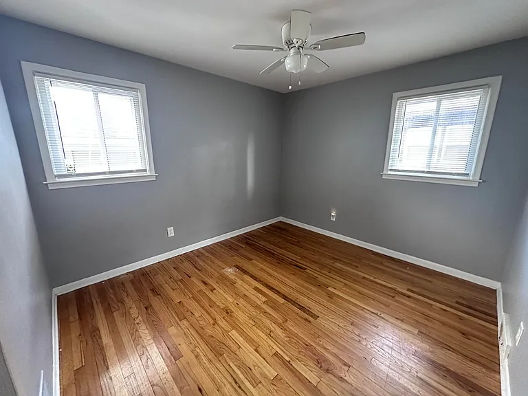 4697 Pelham St — Photo 12