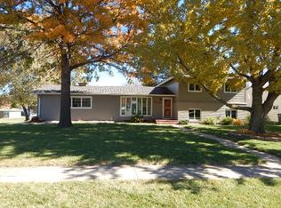 1022 Oswego Ave, Hastings, NE 68901