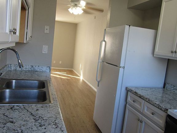 5th image of 260 W 8th Ave #9