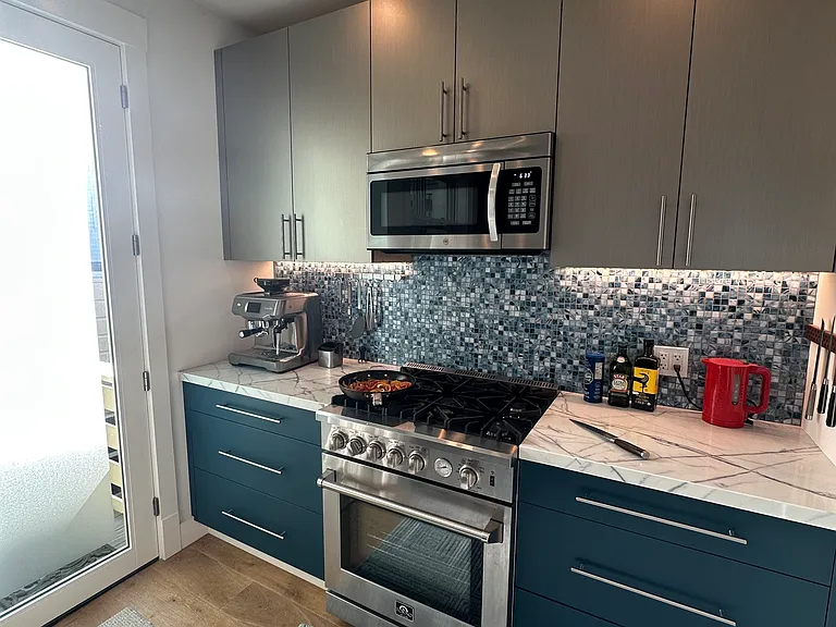 1004 Filbert St #1004 — Photo 6