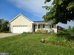 111 Canopy Ln, Sewell, NJ 08080