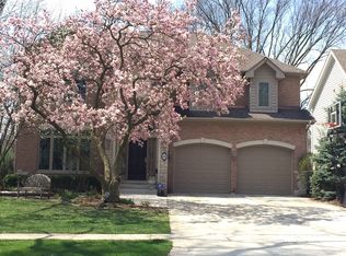 108 Woodstock Ave, Clarendon Hills, IL