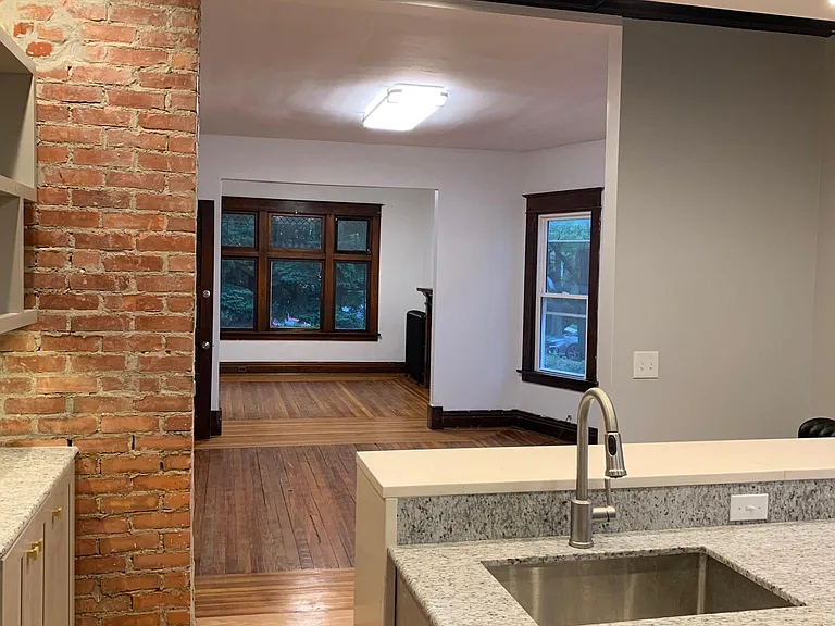 18 Meech Ave #1 — Photo 2