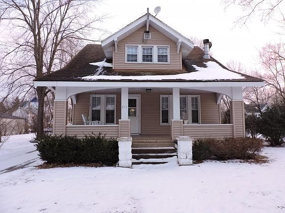 1st image of 211 W Alfred St