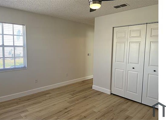 4th image of 5604 Pebble Brook Ln