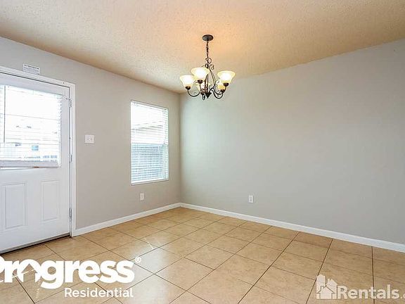 5th image of 4853 Parkview Hills Ln