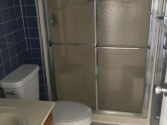 3rd image of 305 Seagull Dr
