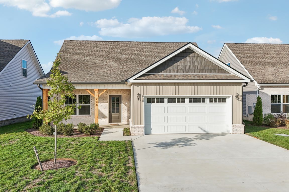 Karley Ln-S1010-097.jpg