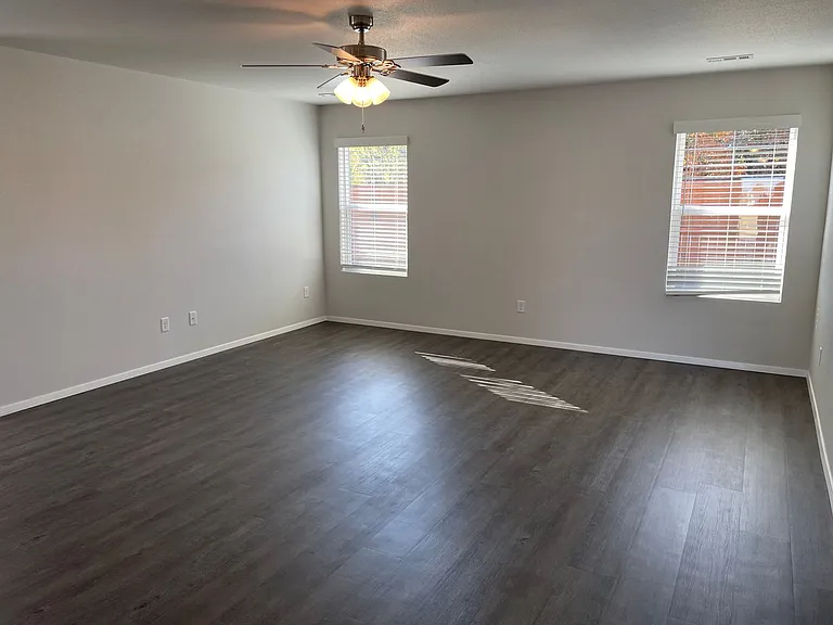 721 Belhaven Rd — Photo 5