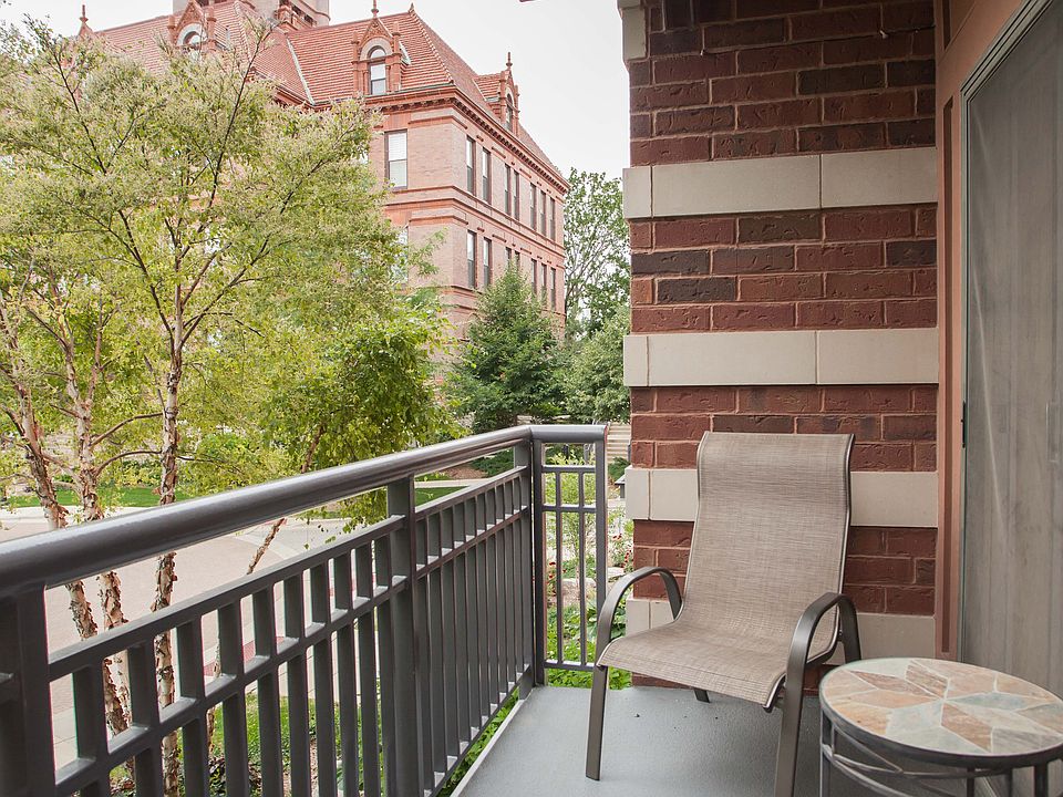 2nd image of 255 E Liberty Dr #2062