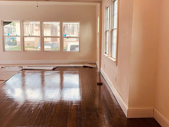 2nd image of 3802 General Pershing St