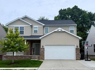 59680 Twin Pines Dr, New Hudson, MI