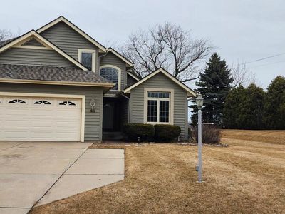 100 West Summerhill PLACE, Oak Creek, WI, 53154