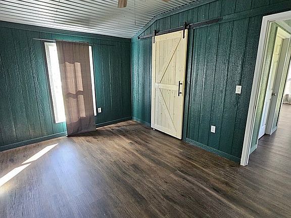 5th image of 437 E Dalzell St