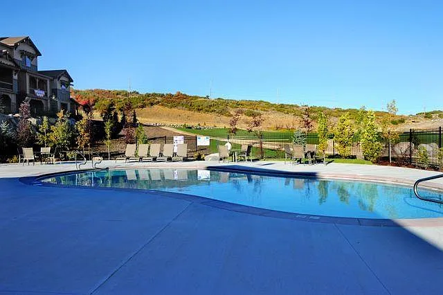 Community pool