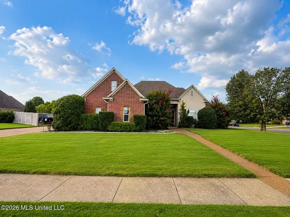 13242 Three Hawks Dr, Olive Branch, MS 38654