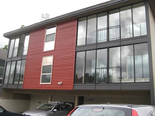 2413 Boylston Ave E — Photo 16
