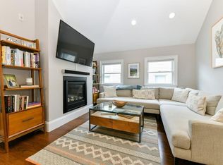 29 Highland Ave #3, Cambridge, MA 02139