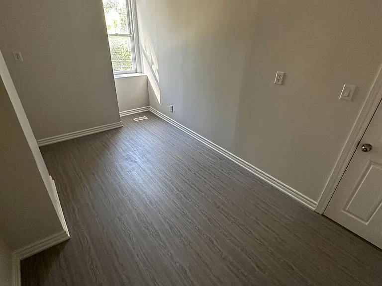 25 Howard St #2 — Photo 7