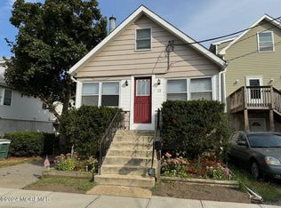 23 Central Ave, Highlands, NJ 07732