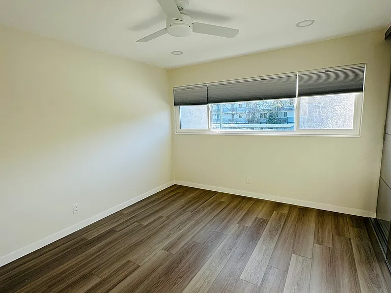 1411 Creekside Dr — Photo 16