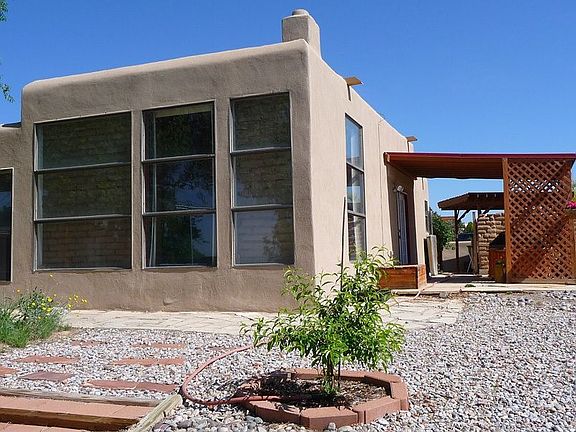 Passive Solar Trombe wall