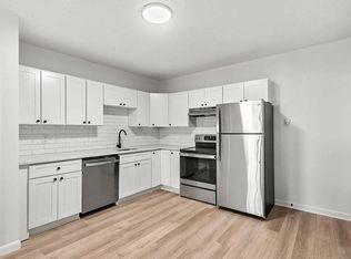 14 Pierce St, Foxboro, MA 02035