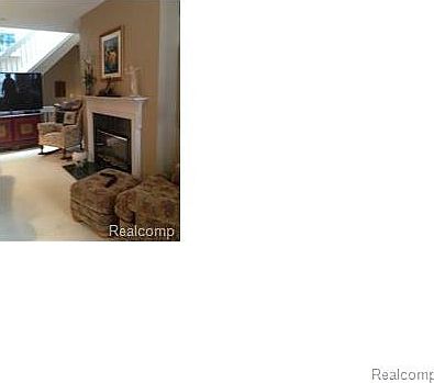 4th image of 49816 Plymouth Way