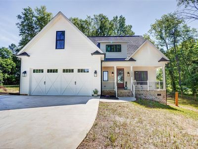 1030 Little Cowgirl Ln, Cleveland, NC, 27013