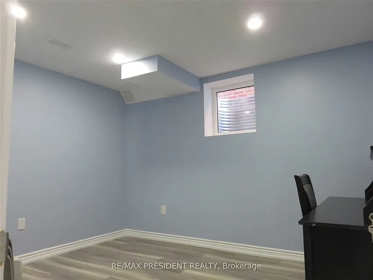 32 Ventura Ave #BASEMENT — Photo 8