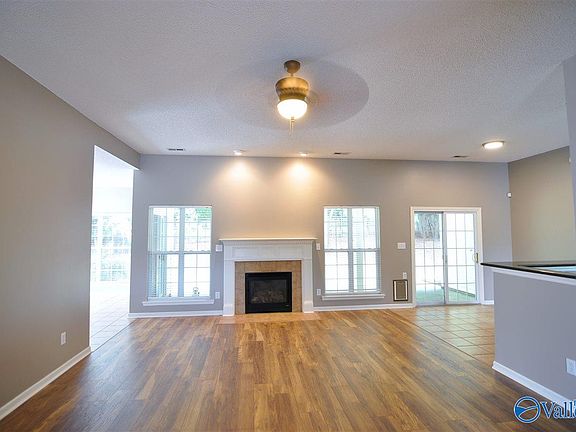 2nd image of 206 Horseshoe Bnd