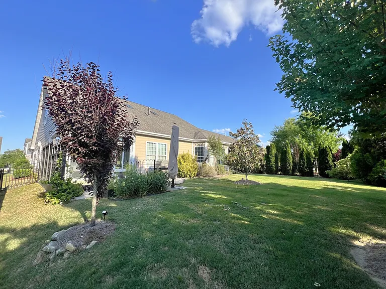 16023 Rushwick Dr — Photo 35