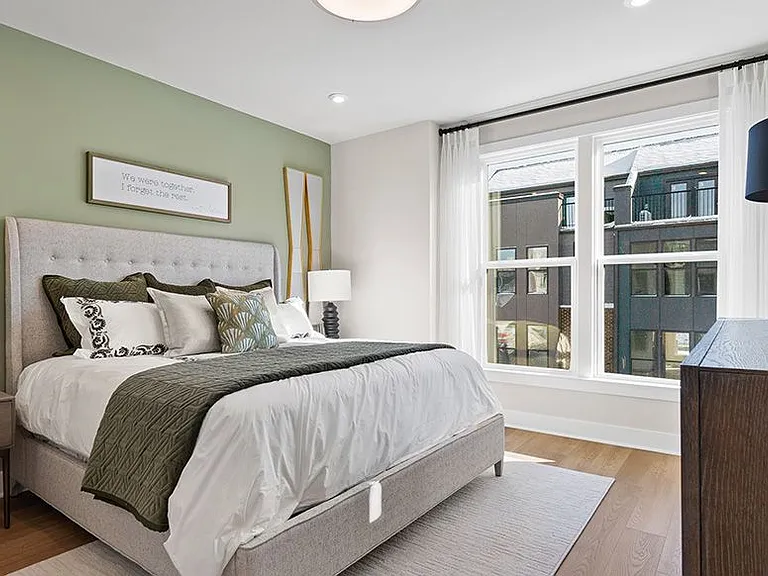 Master bedroom (upper level).