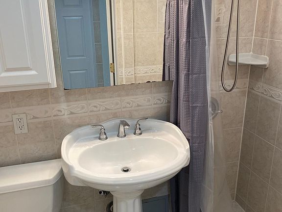 4th image of 3353 Lucerne St #1