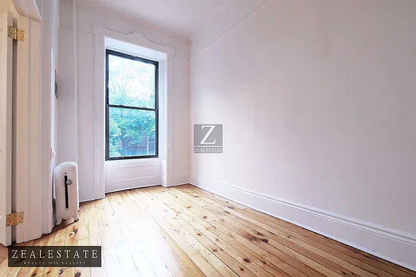 Rented by ZealEstate Group Inc | media 51