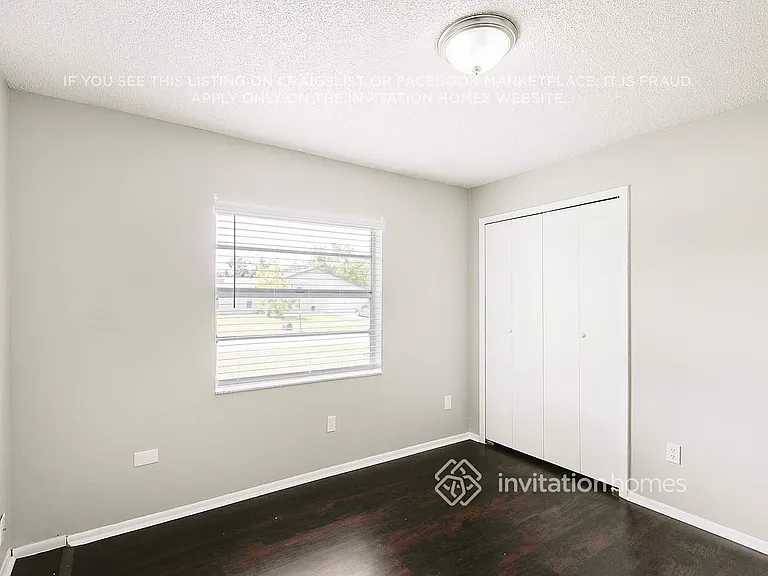 1304 Village Ct — Photo 16