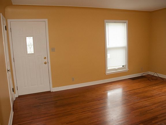 2nd image of 6236 Grand Ave S