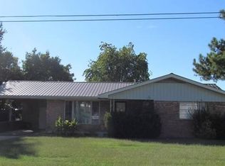 121 Short Ave, Lincoln, AR 72744