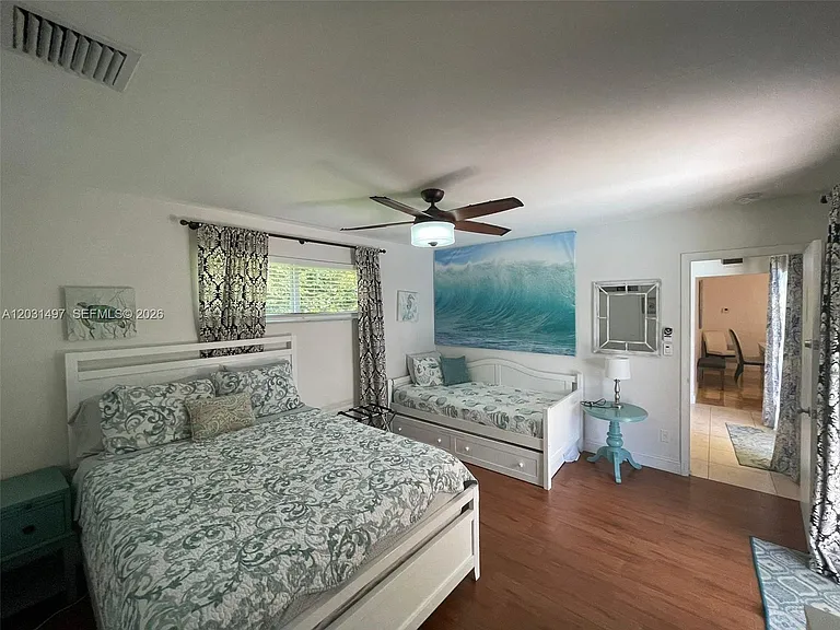 4410 N Buchanan St — Photo 46