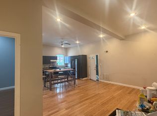 1909 W Grand Ave #2, Chicago, IL 60622