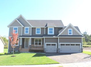 7555 Burr Oak Cv S, Cottage Grove, MN 55016