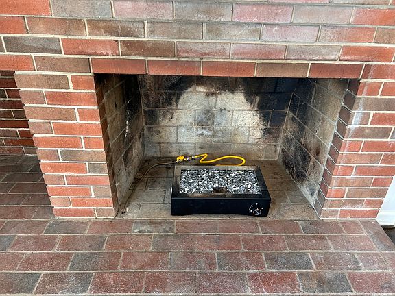 4th image of 1815 Lynn St NW