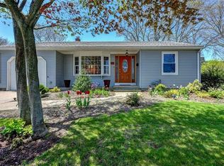 47 Lawrence Dr, East Providence, RI 02914