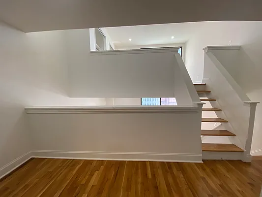 Rented by AZ REALTY NYC LLC | media 2