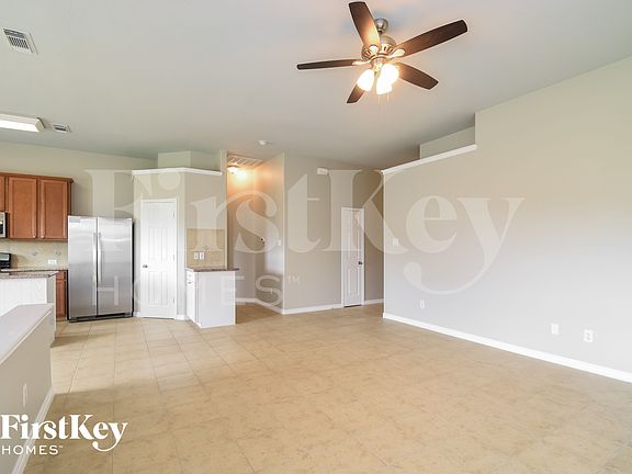 2nd image of 4814 Emerald Bay Cir